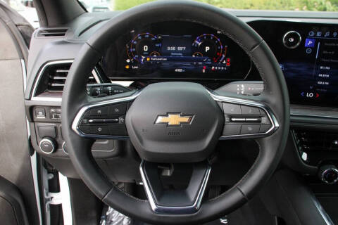 2025 Chevrolet Suburban LS