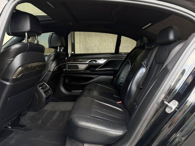 2017 BMW 7 Series 750i