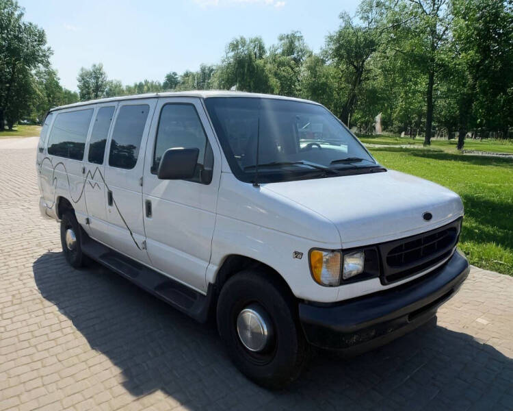 2001 Ford E-Series E-350 SD XL