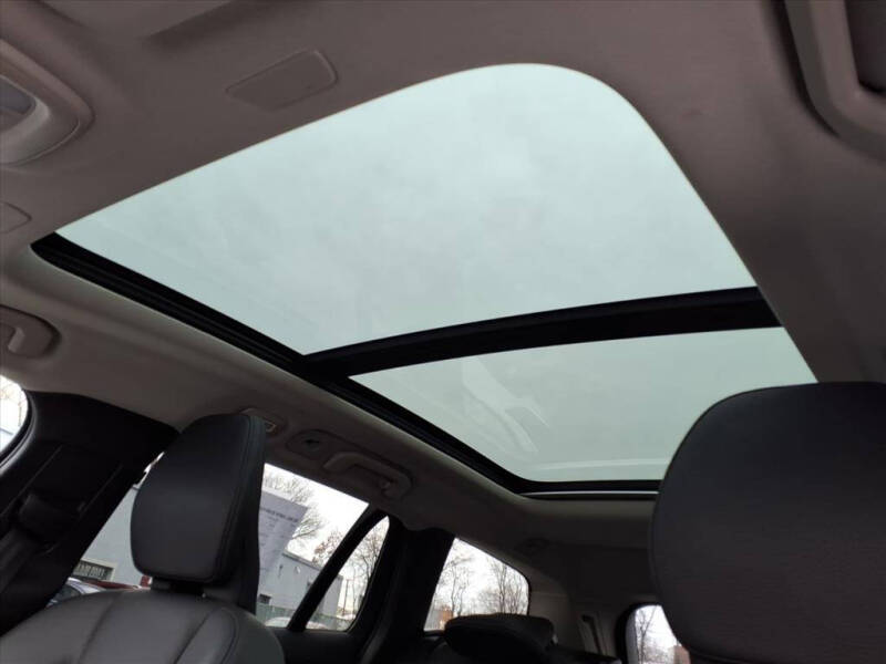 2025 Volvo V60 Cross Country B5 Plus