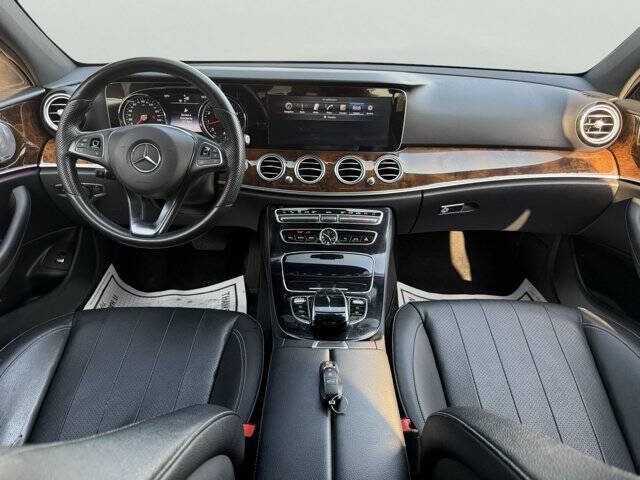 2017 Mercedes-Benz E-Class E 300 4MATIC