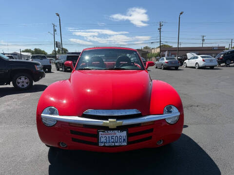 2004 Chevrolet SSR LS
