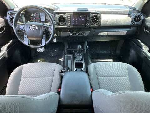 2022 Toyota Tacoma SR