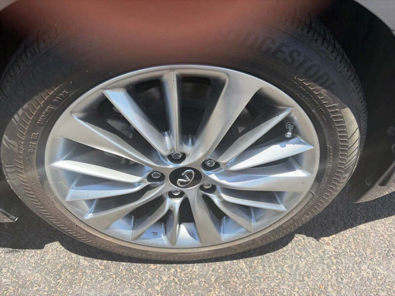2021 Infiniti Q50 Luxe