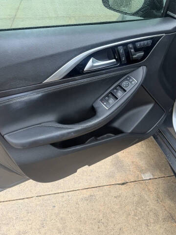 2018 Infiniti QX30 Essential