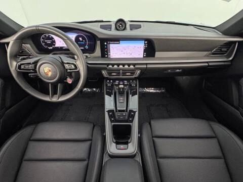 2025 Porsche 911 Carrera