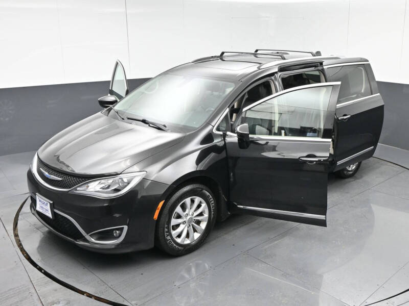 2018 Chrysler Pacifica Touring L Plus