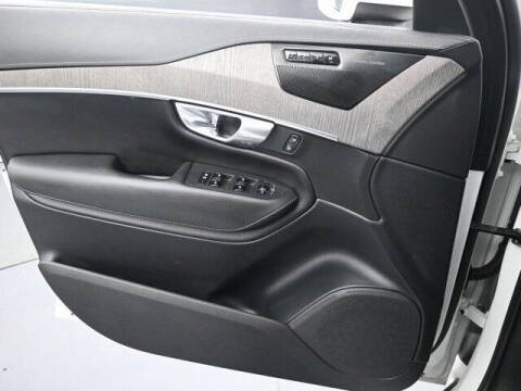 2023 Volvo XC90 B6 Ultimate Bright Theme 7P