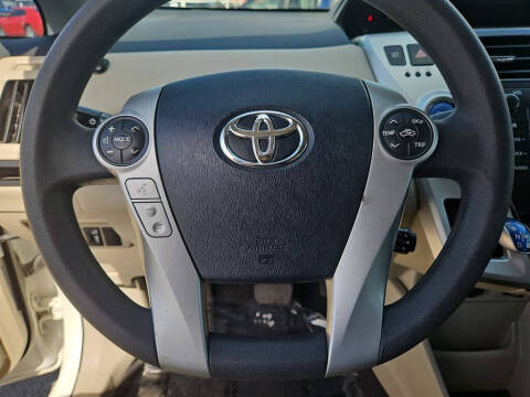 2014 Toyota Prius v Three