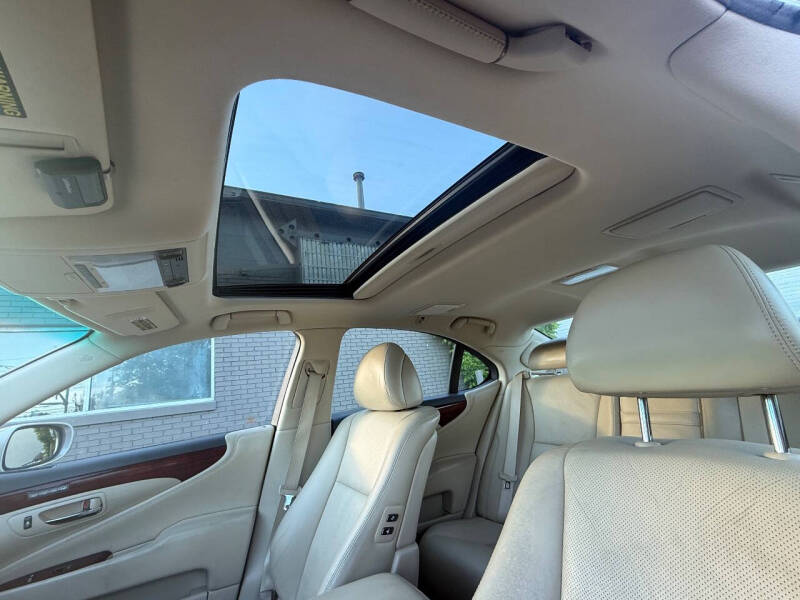 2010 Lexus LS 460