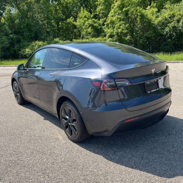 2025 Tesla Model Y Long Range