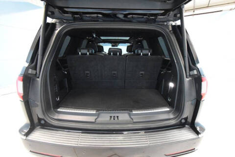 2019 Lincoln Navigator Select