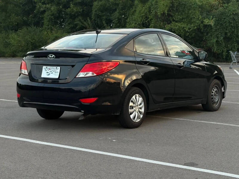 2016 Hyundai Accent SE
