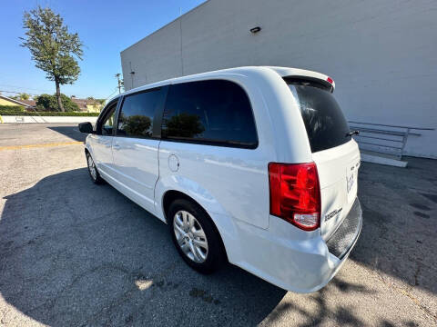 2016 Dodge Grand Caravan SE