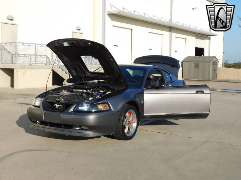 2004 Ford Mustang Mach 1 Premium