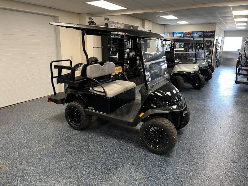 2026 E-Z-GO RXV 4