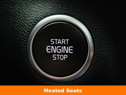 2024 Volvo XC40 B5 Plus Bright Theme