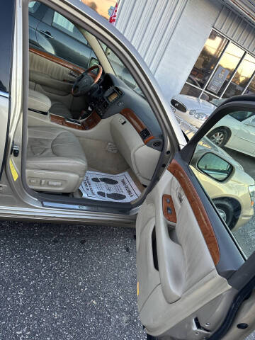 2004 Lexus LS 430