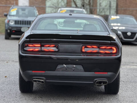 2019 Dodge Challenger SXT