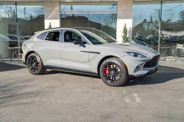 2021 Aston Martin DBX 53