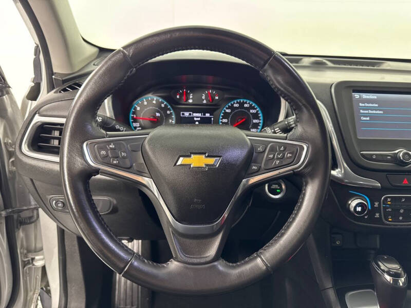 2018 Chevrolet Equinox LT photo 17