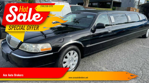 2005 Lincoln Town Car for sale at Ace Auto Brokers in Charlotte NC