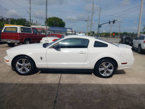 2008 Ford Mustang V6 Deluxe