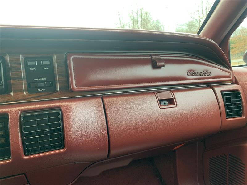 1992 Oldsmobile Custom Cruiser