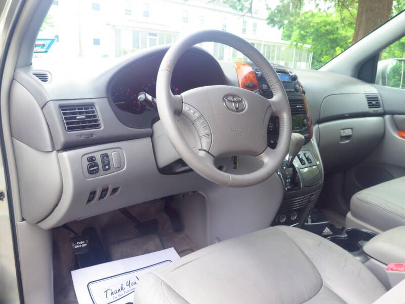 2008 Toyota Sienna XLE