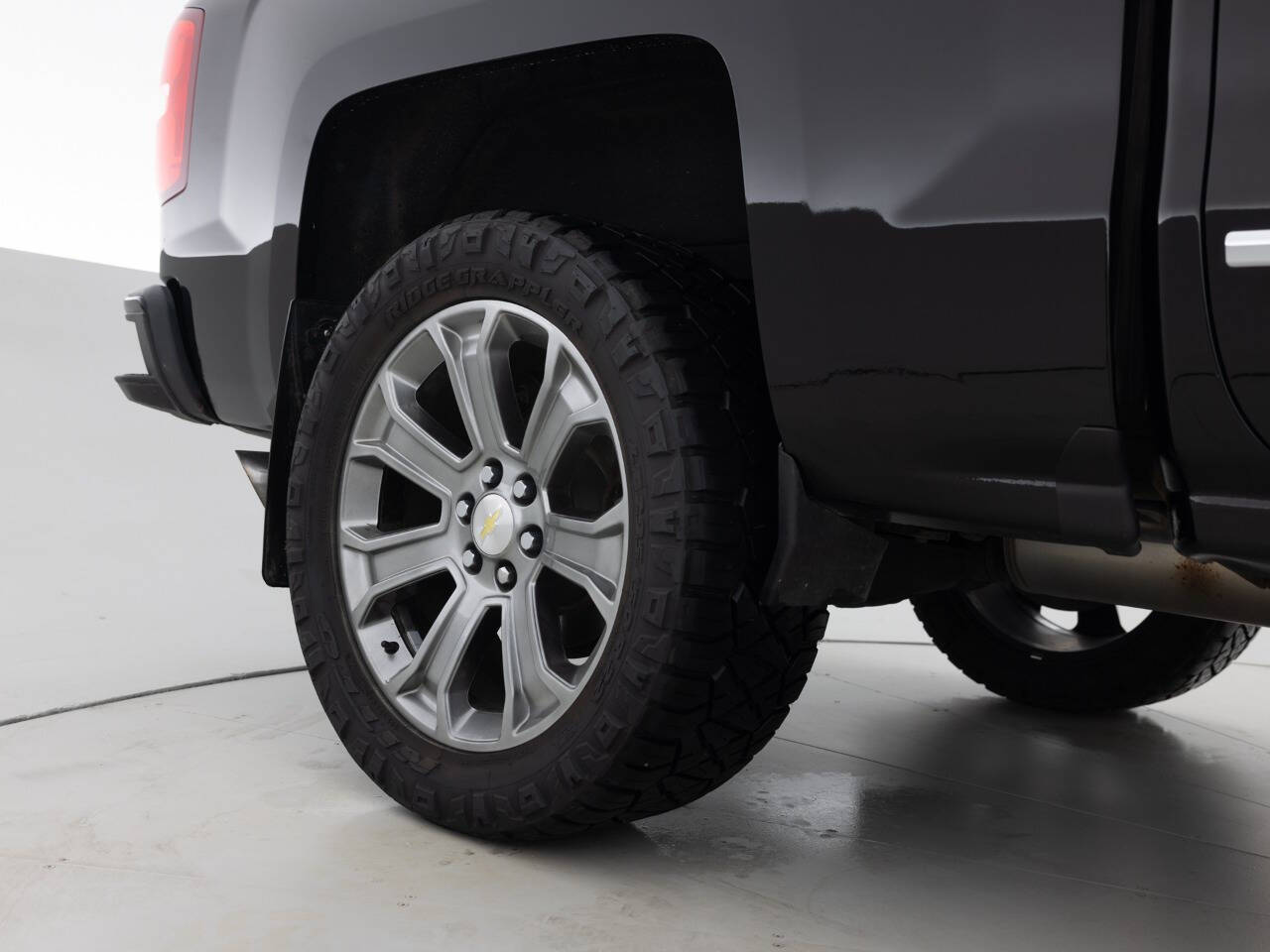 Used Car 2017 Chevrolet Silverado 1500  High Country 4x4 4dr Crew Cab 5.8 Ft. Sb For Sale Under $25,000 In Coal City, Illinois