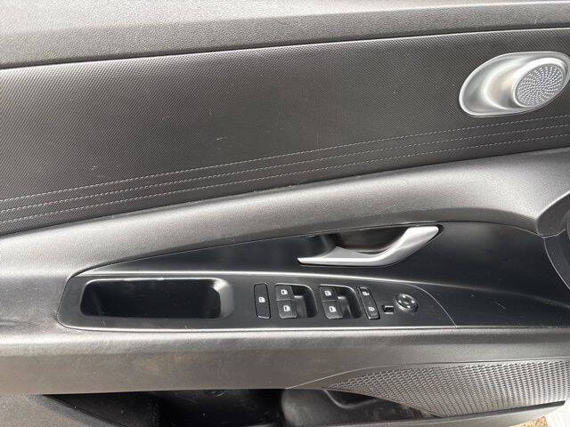 2022 Hyundai Elantra