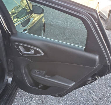 2015 Chrysler 200 C