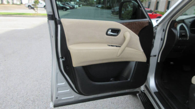 2017 Nissan Armada SV