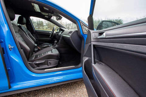 2021 Volkswagen Golf GTI SE