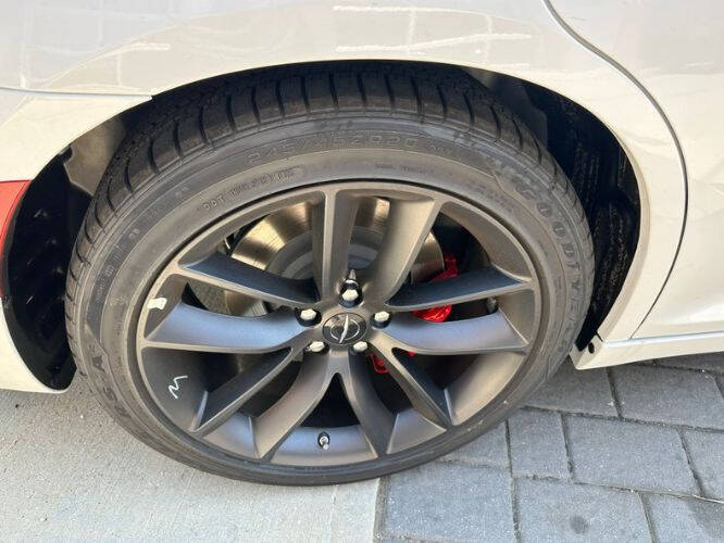 2023 Chrysler 300C