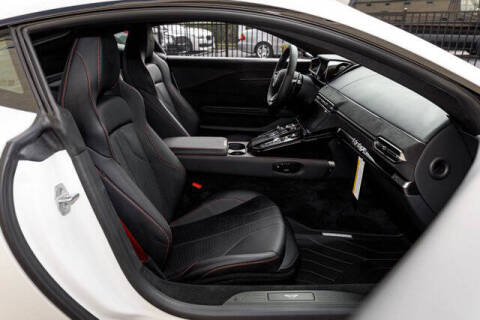 2025 Aston Martin Vantage