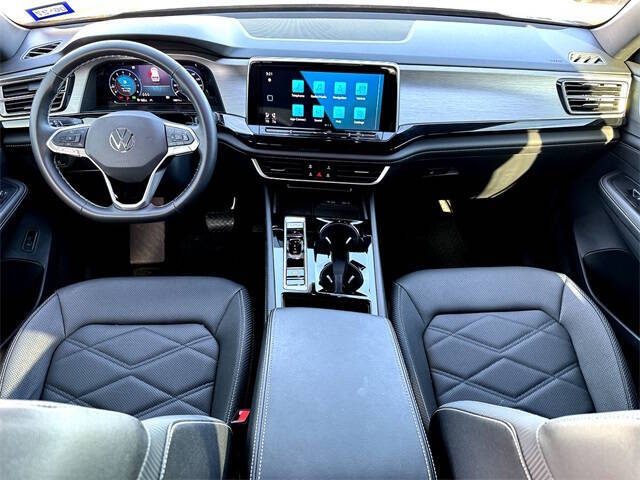 2025 Volkswagen Atlas Cross Sport SE