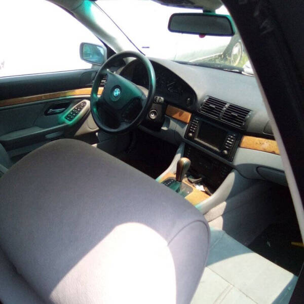 2001 BMW 7 Series