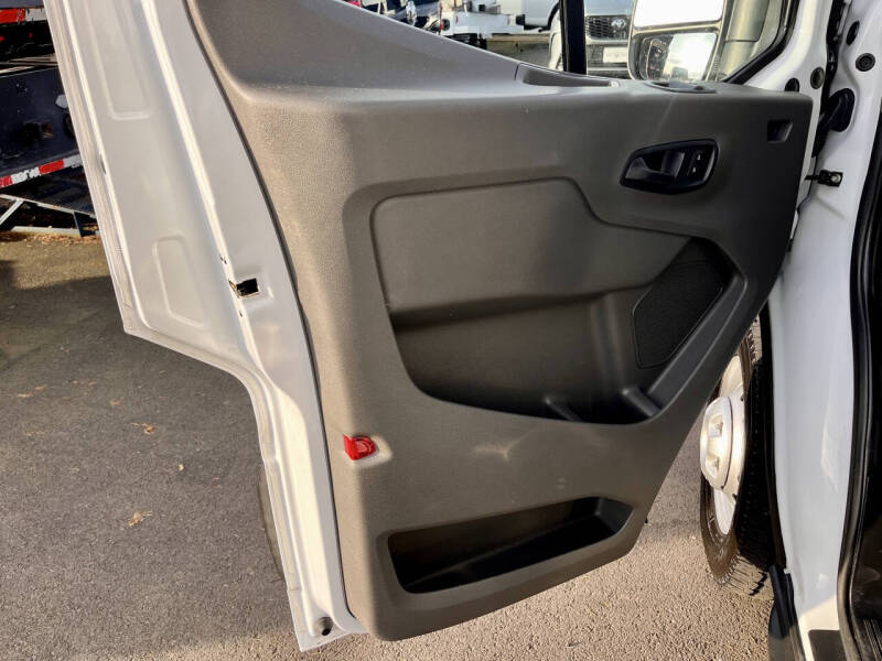 2022 Ford Transit 250