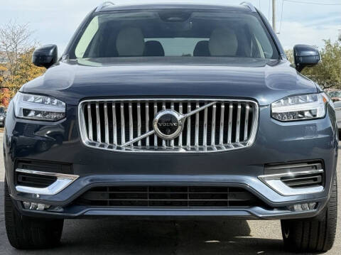 2023 Volvo XC90 B5 Plus Bright Theme
