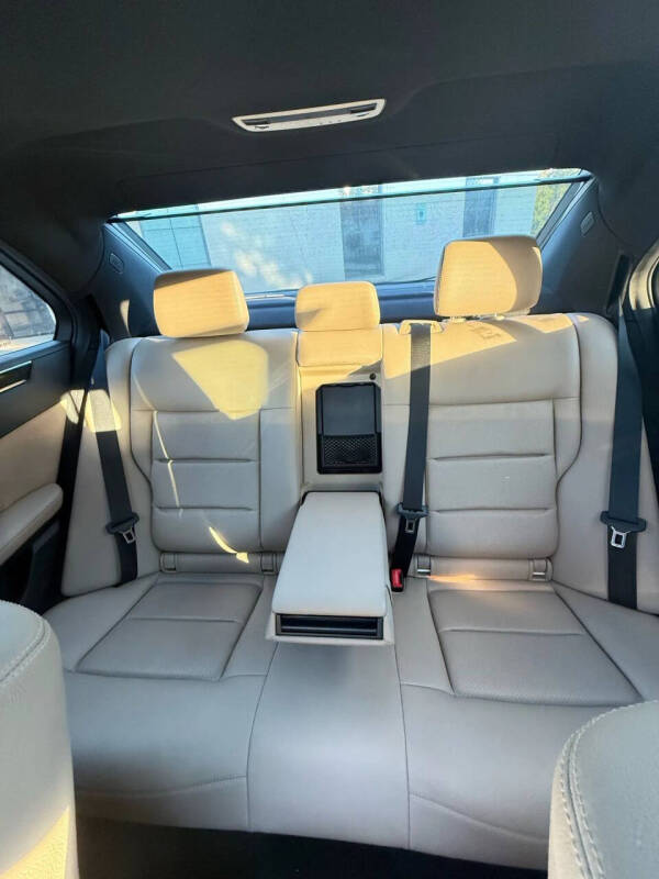 2011 Mercedes-Benz E-Class