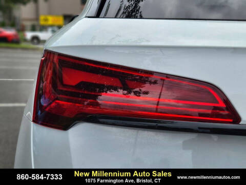 2025 Audi Q5 quattro Premium 40 TFSI