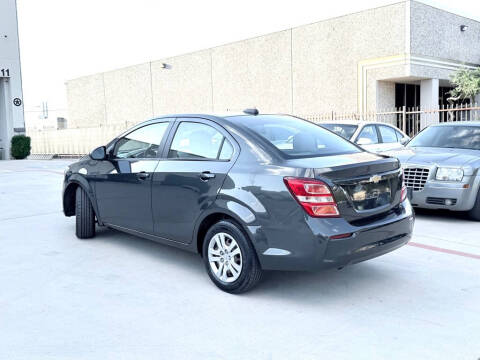 2017 Chevrolet Sonic LS Manual