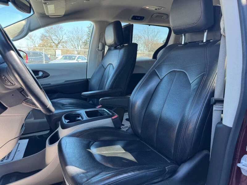 2018 Chrysler Pacifica Touring L Plus