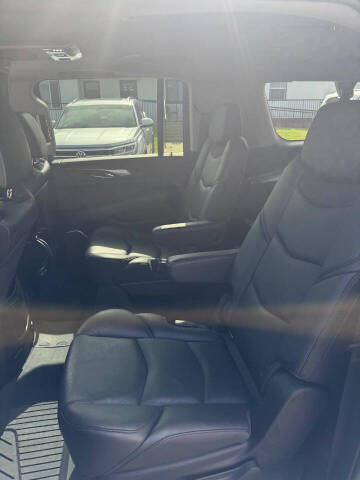 2018 Cadillac Escalade ESV Premium Luxury
