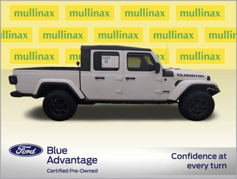 2022 Jeep Gladiator Sport