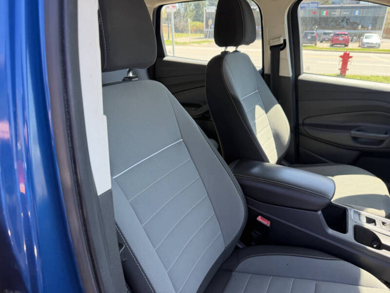 2017 Ford Escape S