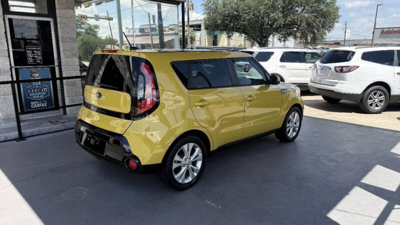2016 Kia Soul +