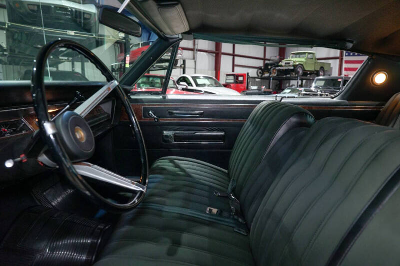 1968 Chrysler New Yorker