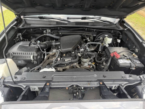 2017 Toyota Tacoma SR
